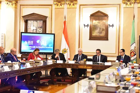 عبدالغفار: حماية بيانات المرضى أولوية في تطبيقات الذكاء الاصطناعي