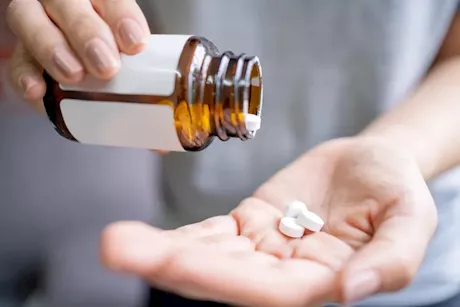 فيتامين K1 وK2.. أيهما مفيد للعظام؟ 