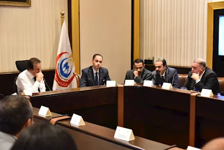 الصحة تبحث تفعيل المرحلة الثانية من الهيكل الوظيفي الجديد