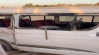   11 مصابًا في انقلاب ميكروباص أعلى الأوتوستراد 