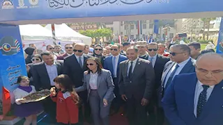 صور| افتتاح معرض دمنهور للكتاب.. ورئيس الهيئة: لنشر الوعي بالقراءة