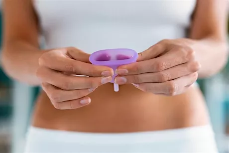 هل تؤثر كؤوس الدورة الشهرية على صحة الكلى؟