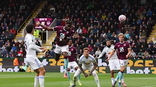 تونسي.. قرار عاجل من السُلطات الإنجليزي بعد بصق لاعب بيرنلي على مشجع