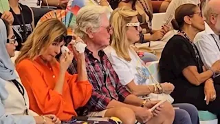 أول تعليق من يسرا على بكائها مع حسين فهمي في جلسة مهرجان الجونة السينمائي اليوم