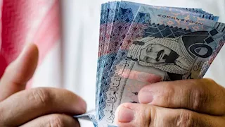 سعر الريال السعودي ينخفض في 5 بنوك اليوم   