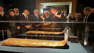 رئيس إيطاليا يفتتح "كنوز الفراعنة" في روما بحضور وزير الآثار المصري ووزير الثقافة الإيطالي