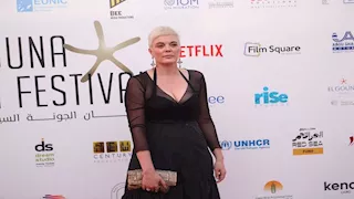 الفنانة كريستين إليز بإطلالة راقية في فعاليات اليوم الثامن من الجونة 