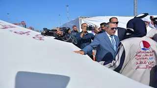 ميناء شرق بورسعيد يستقبل 29 ألف خيمة من قطر لأهالي غزة 