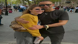 شقيق ياسمين عبد العزيز يهنىء منة شلبي على زواجها من أحمد الجنايني