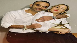 أحمد الجنايني ينشر أول صورة رسمية تجمعه بزوجته الفنانة منة شلبي