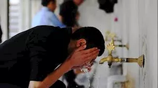 حكم مسح الرقبة في الوضوء.. الإفتاء توضح