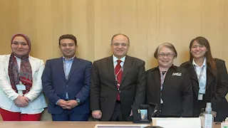 رئيس هيئة الدواء يبحث تعزيز نفاذ الصادرات الدوائية إلى الفلبين