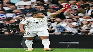 صحفي يحرج كيليان مبابي.. والأخير يرد: "سؤال غير محترم"