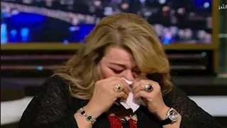 فريدة سيف النصر باكية بعد وفاة شقيقها: "دخل المستشفى أسد خرج كوم عضم"