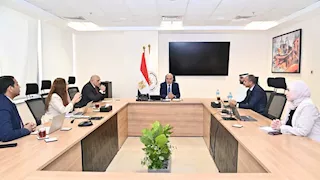 وزير الري يلتقي أمين عام المدرسة الرقمية وأكاديميات المهارات بالإمارات