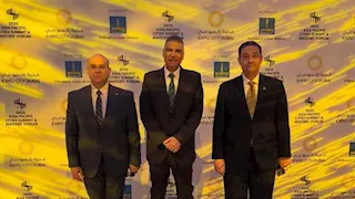محافظ أسوان يشارك بقمة "مدن آسيا والمحيط الهادي" في دبي (صور)