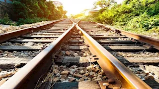 ما السبب وراء وضع الحصى أسفل عجلات القطار؟.. اعرف السر