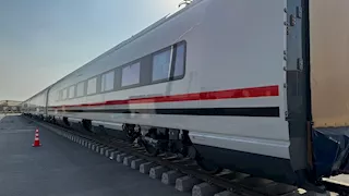 صور.. تجهيز قطار فيلارو فائق السرعة لعرضه في "ترانسميا 2025"