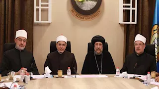 الأنبا إرميا يشيد بجهود شيخ الأزهر الشريف في ترسيخ قيم التسامح والسلام