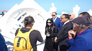 بمشاركة 38 فنانًا تشكيليًا.. منحوتات "سمبوزيوم مصر" تزين العلمين الجديدة - صور