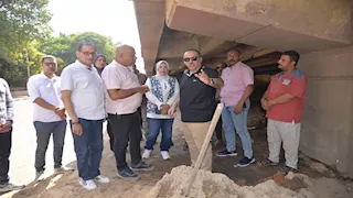 يالصور- محافظ أسيوط يتفقد إنشاء منافذ بيع للأسر المنتجة أسفل كوبري فيصل