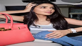 مي عمر بإطلالة كاجوال أنيقة في أحدث ظهور لها