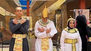 طابور فرعوني وفقرات إذاعية مميزة.. احتفالات طلاب الإسماعيلية بافتتاح المتحف المصري الكبير