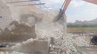 إزالة 14 عقارًا مخالفًا بريف المنتزه في الإسكندرية -صور