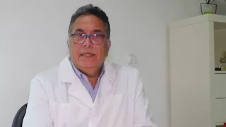 شريف مراد: "الموافقة المستنيرة" تنظم العلاقة بين المريض والطبيب في رحلة العلاج