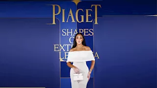 لوجين صلاح تتألق بفستان أبيض ساحر في حفل Piaget بأبو ظبي 