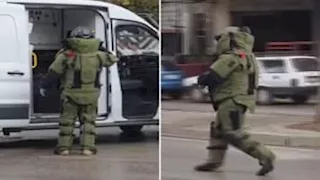 مشهد صادم داخل حديقة أطفال.. جثة شاب تتدلى من أرجوحة 