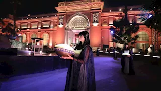 ليلة عبر فيها الفراعنة الزمن.. كيف أبهرت مصر العالم بموكب المومياوات الملكية (فيديو وصور)