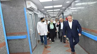 رئيس هيئة التأمين الصحي يتفقد مستشفى النيل بالقليوبية