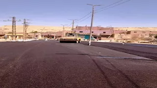 استجابة للأهالي.. رصف وإنارة مزلقان العوينية بإدفو (صور)