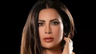 بفستان مكشوف وفتحة ساق.. صبا مبارك بإطلالة جريئة في افتتاح مهرجان الجونة