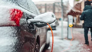 مع انتشارها في مصر| كيف تحافظ على السيارة الكهربائية في الشتاء؟