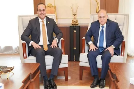 مباحثات موسعة لتوطين لقاح السرطان الروسي EnteroMix في مصر