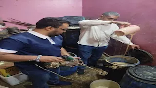 بالصور- ضبط 2.3 طن أغذية فاسدة داخل مخزن غير مرخص في أسوان