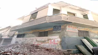 انهيار منزل قديم في قرية القصر بقنا