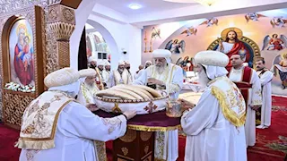 البابا تواضروس يدشّن كنيسة مار مرقس الرسول بدير الأمير تادرس الشطبي في أسيوط