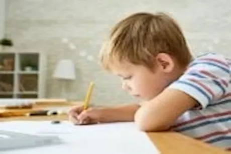 طبيبة تحذر من ذهاب الأطفال إلى "الحضانة" خلال شهري نوفمبر وديسمبر لهذا السبب