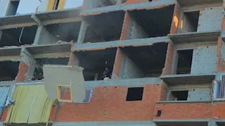 بإجمالي 33 طابقًا.. إزالة 5 عقارات مخالفة في الإسكندرية (صور)