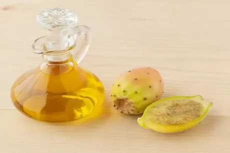 زيت بذور التين الشوكي.. تعرف على فوائده على العضلات والبشرة