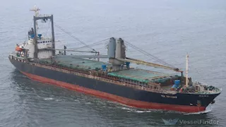 تداول 24 ألف طن بضائع و837 شاحنة بموانئ البحر الأحمر