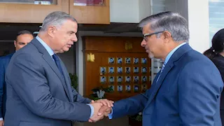 محافظ الإسكندرية يبحث مع سفير باكستان تعزيز التعاون - صور