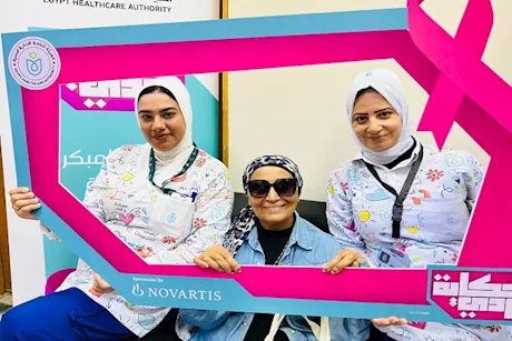 حكاية وردي لمرضى سرطان الثدي.. ماذا تقدم للتخلص من المرض؟ 