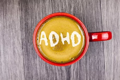 هل شرب القهوة أثناء الحمل يصيب الأطفال بفرط الحركة؟