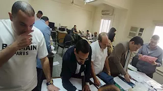 49 مرشحًا بينهم سيدتان يتقدمون بأوراقهم في انتخابات النواب بالفيوم (صور)