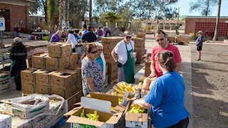 قاض أمريكي يمنع تعليق المساعدات الغذائية في ظل إغلاق الحكومة