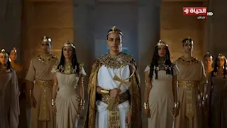 بالزي الفرعوني.. أحمد غزي في حفل افتتاح المتحف المصري الكبير